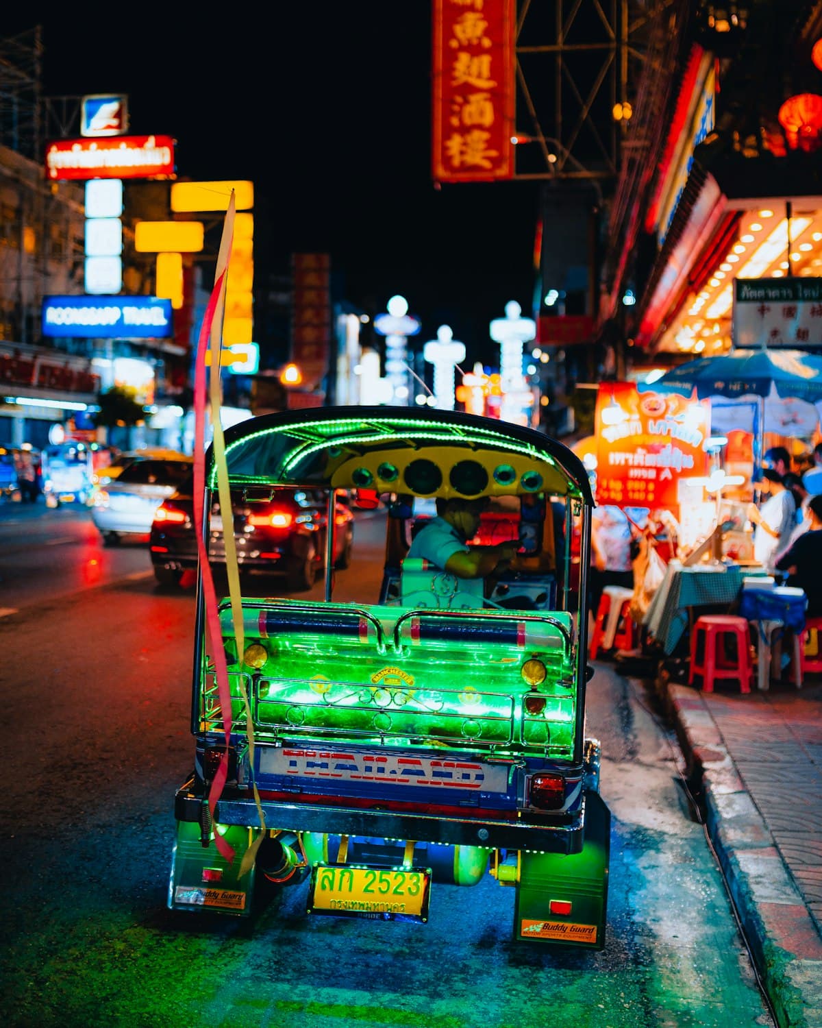 Learn Thai for Chinese Speakers: 5 Key Advantages