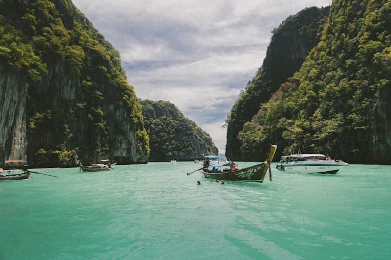 4 Thai Dialects Compared: Bangkok vs Isan vs Northern vs Southern
